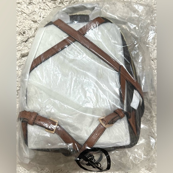 Michael Kors Erin Backpack - Picture 7 of 7